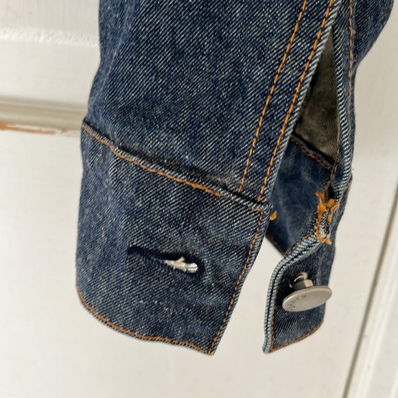 Excellent condition Theory Denim Jean Jacket, size M - Picture 3 of 4